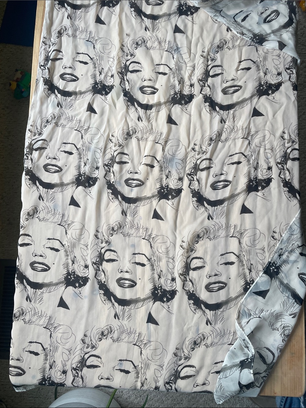 Monroe Pop Art Face Print Sheet Black & White Silk Scarf